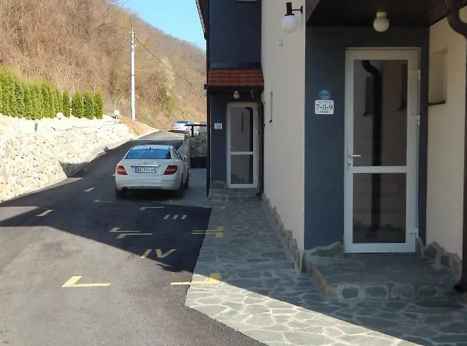 Park 2016 아파트 Surdulica